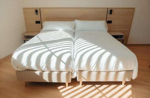 Maceira House | Discover Family-Friendly Comfort at Mouritz Rooms