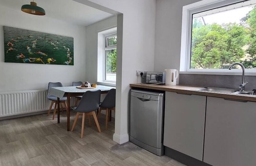 Newcastle House | Mourne Hikers' Cottage - nestled at the foot of the Mournes, just 5 minutes from Newcastle beach