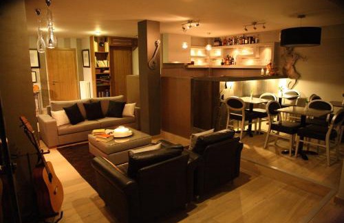 Steni Hotel | Family-Friendly Stay at Mousiko Pandoxeio - Rated 9.3/10