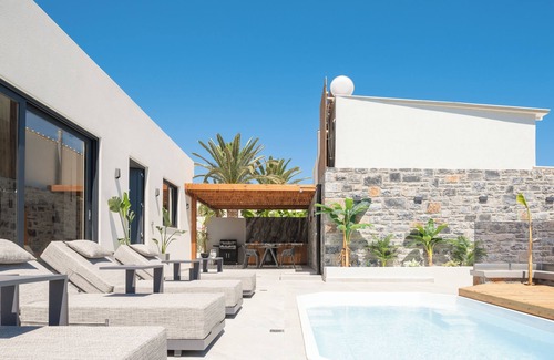 Bali Villa | Mousses Villa, with Pool & Spa Whirlpool by the Beach