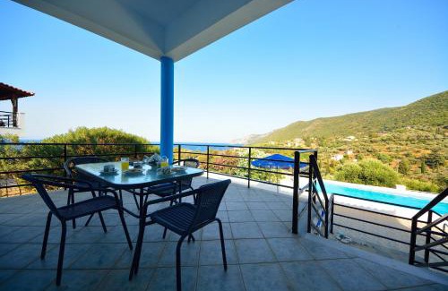 Samos Town Villa | Relaxing Oceanfront Experience at Mouzakis Villas