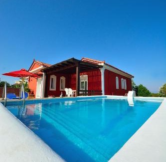Samos Town Villa | Relaxing Oceanfront Experience at Mouzakis Villas