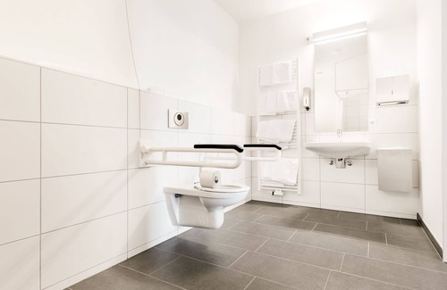 Nordhorn Hotel | Relax at moveINN: Family-Friendly with Top Amenities