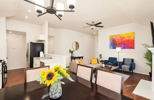 Round Rock House | Family-Friendly Retreat with Movie Room & Nintendo Switch