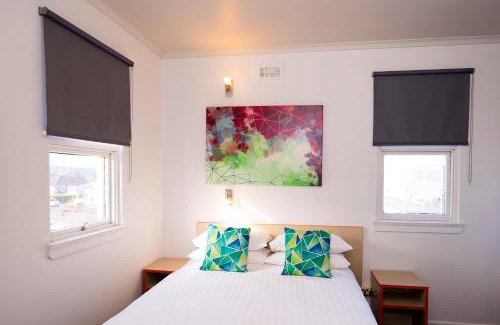 Mowbray Hotel | Ideal Mowbray Hotel with Breakfast and Family-Friendly Services