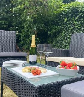Cambridge House | Experience Comfort at Mowbray Quarters in Cambridge