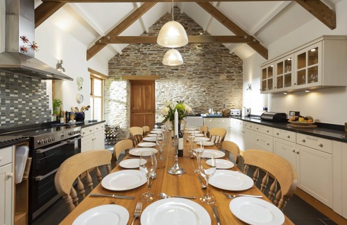 Winnard's Perch House | Experience Mowhay Barn: Oceanfront Retreat for 8 Guests