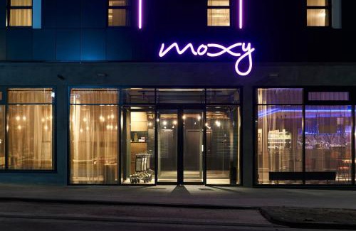 Stadtkern Hotel | Pet-Friendly Moxy Essen City with Breakfast & Dining Options