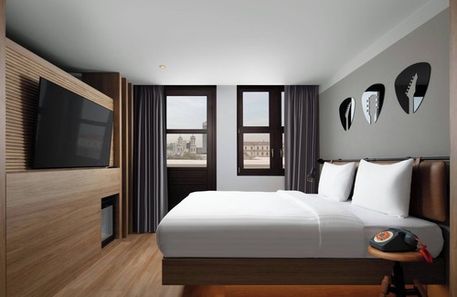 Taksim Hotel | Moxy Istanbul Taksim