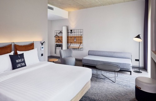 Heide Hotel | Discover Moxy Karlsruhe: Family-Friendly & Wheelchair Accessible