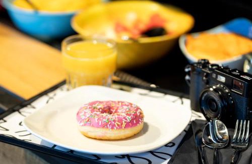 Central Milton Keynes Hotel | Discover Moxy Milton Keynes: Pet-Friendly with Pool Access