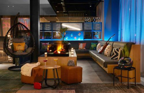 Central Milton Keynes Hotel | Discover Moxy Milton Keynes: Pet-Friendly with Pool Access