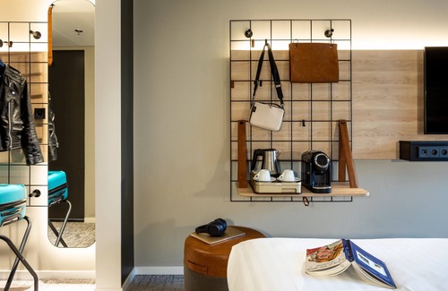 Montevrain Hotel | Experience Moxy Paris Val D’Europe: Top-Rated with Spa Access