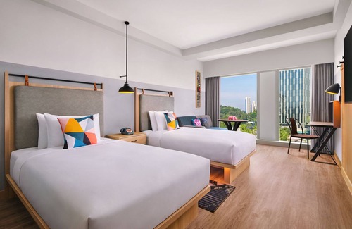 Putrajaya Hotel | Guest Rated 9.6 - Moxy Putrajaya with Pool & Restaurant