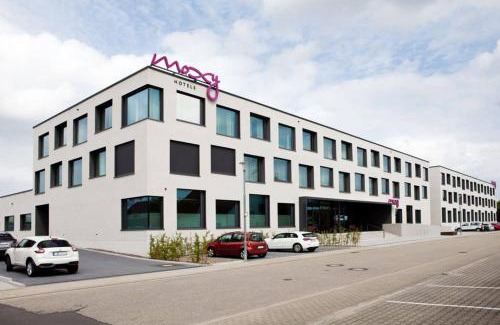 Rust Hotel | Pet-Friendly Retreat at Moxy Rust | Rated 8.5/10