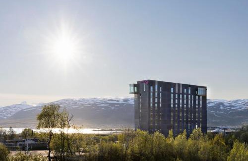 Tromso Hotel | Pet-Friendly Moxy Tromso: A 4-Star Retreat for Families