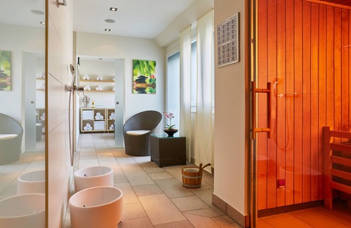 District 9 Hotel | Discover H+ Hotel Zürich: A 4-Star Retreat with Spa & Dining