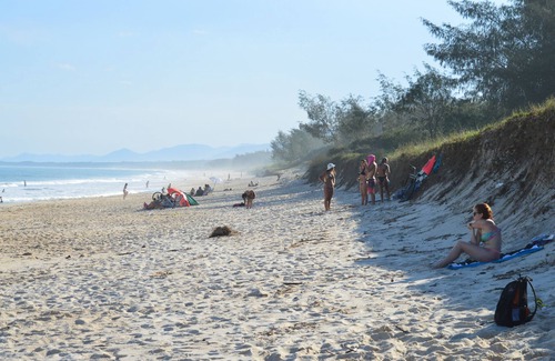 Rio Vermelho Sul Apartment | Beachside Mozamba Surf House for 5 with Ocean View