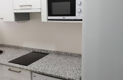 Centro Comercial Apartment | Discover Mozarabic Dreams: Spa, Breakfast & Family-Friendly