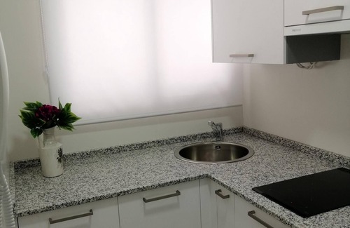 Centro Comercial Apartment | Discover Mozarabic Dreams: Spa, Breakfast & Family-Friendly