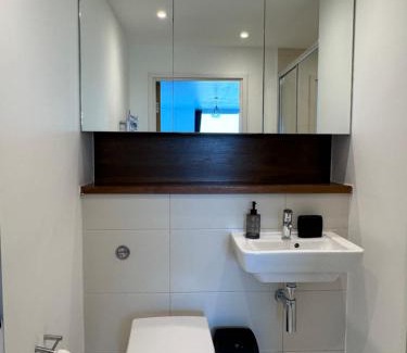 Chatham Apartment | Idyllic Retreat: MPE Entire Apartment with Breakfast & Pets