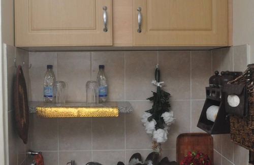 Harare House | Mpofu Guest House: Family-Friendly Stay with Breakfast Included