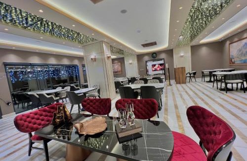 Karaburun Koyu Hotel | Relax at MQ Hotel Suites with Oceanfront Views & Pool
