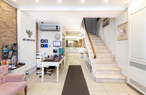 Sirkeci Hotel | Discover Mr. Bird Hotel - Rated 9.1/10 by Guests