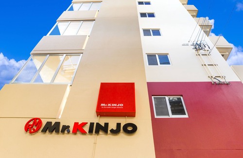 Makishi Apartment | Discover Mr.KINJO in ARCADE ANGE MIONA with Ocean Views