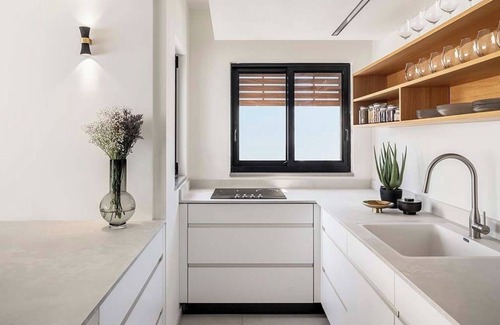 Tel Aviv Apartment | Pet-Friendly Haven at Mr. Louis - Guest Rated 10/10