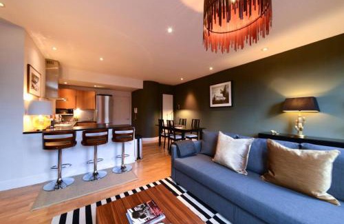 Munster Apartment | Cozy 1-Bed Apartment in Munster Village for Families