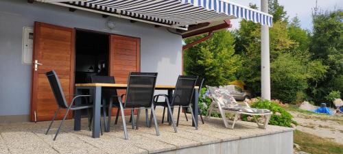 Generalski Stol Apartment | Discover Mrežnica - Your Family-Friendly Oceanfront Retreat