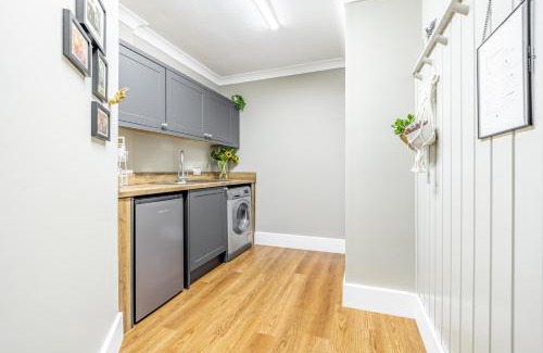 Sutterton House | Pet-Friendly Mrs Hortons Guest Rooms with 9.7/10 Rating
