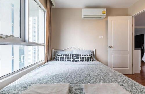 Ban Pho Apartment | Convenient Stay Near MRT Rame9 & Jodd Fairs Night Market