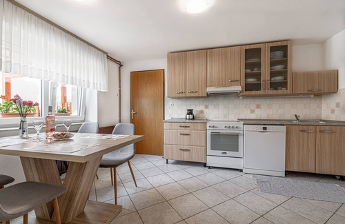 Nova Vas House | Family-Friendly House Mržek with Spa in Bloke, Slovenia