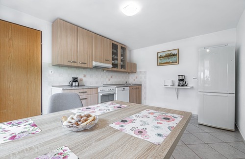 Nova Vas House | Family-Friendly House Mržek with Spa in Bloke, Slovenia