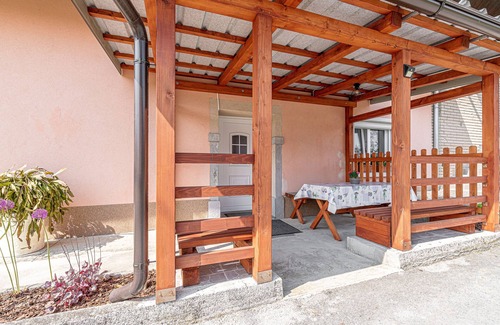 Nova Vas House | Family-Friendly House Mržek with Spa in Bloke, Slovenia