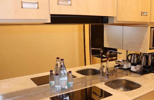 Jizan Hotel | Comfortable Msharef Al Moden Suites in Jazan