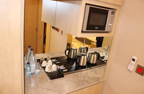 Jizan Hotel | Comfortable Msharef Al Moden Suites in Jazan