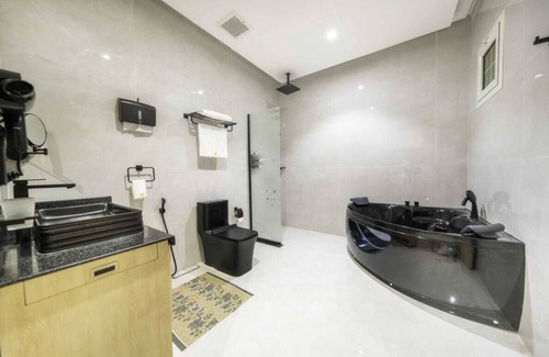 Jizan Hotel | Discover Msharef Almoden Hotels 2: Family-Friendly Retreat