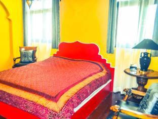 Suan Luang Bed & Breakfast | Affordable Getaway at Around The World Bed and Breakfast