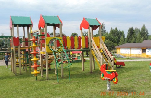Vereb'Inskoe House | Pet-Friendly Mstinskie Gorki Hotel with Pool & Breakfast