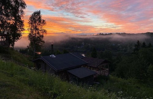 Vereb'Inskoe House | Pet-Friendly Mstinskie Gorki Hotel with Pool & Breakfast