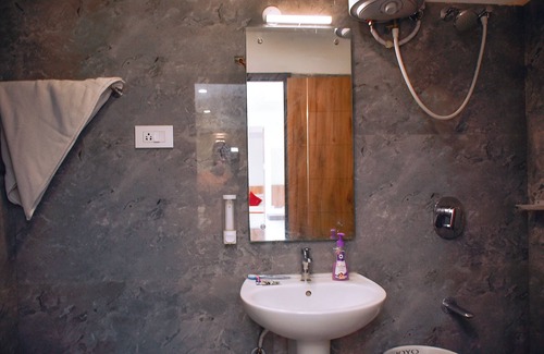 Palayankottai Hotel | MSVG Residency