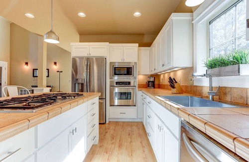 RiverWild House | Perfect Mt Bachelor Vlg Resort Home with Pool & Trails