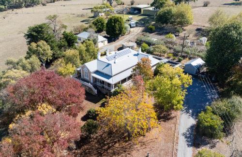Mount Barker House | Pet-Friendly Retreat at Mt Barker Nina's Cottage - 4 Stars