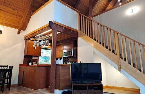 Glacier Cabin | Discover a Cozy Cabin near Mt Baker with Family Amenities