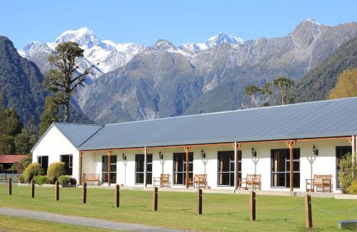 Fox Glacier Hotel | Scenic Mt Cook View Motel with Breakfast & Family Amenities