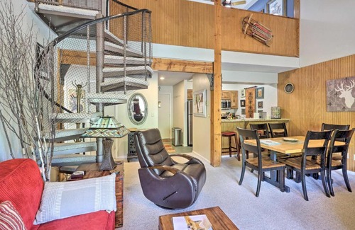 Crested Mountain Village Apartment | Inviting Mt Crested Butte Cajun Chalet Condo Steps to Ski
