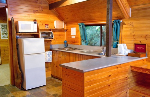 Mount Glorious Cottage | Unforgettable Mt Glorious Getaways: 4-Star Family Retreat